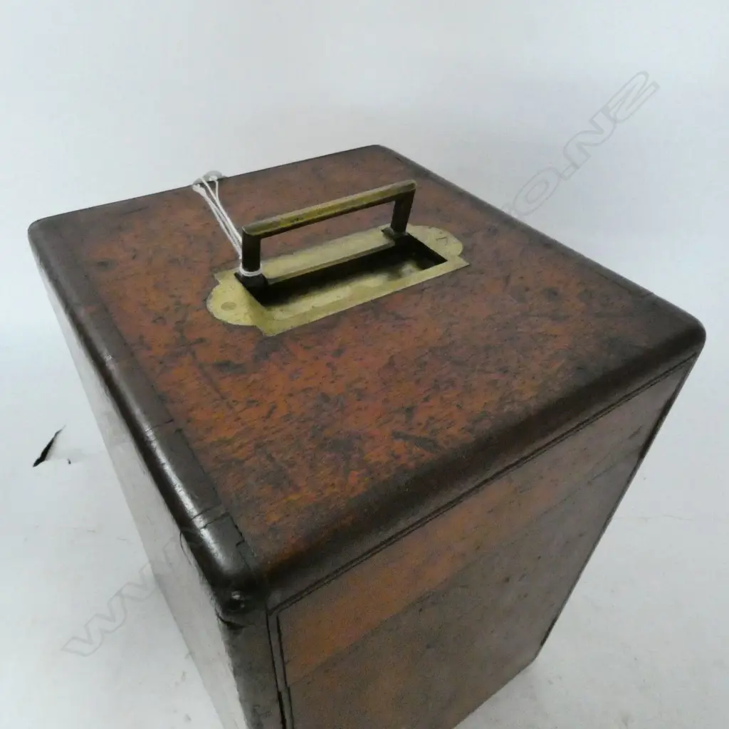 MAHOGANY CASED MONOCULAR COMPOUND MICROSCOPE by W.J. SALMON, LONDON, c.1855, (ADJUSTMENT GEAR AT FAULT) Image 1++